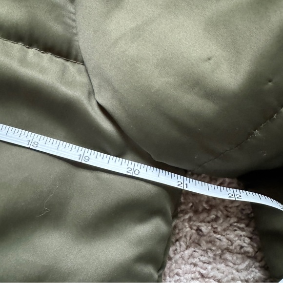 Fabletics Olive Green Puffer Coat – Women’s Size Medium - Picture 6 of 11